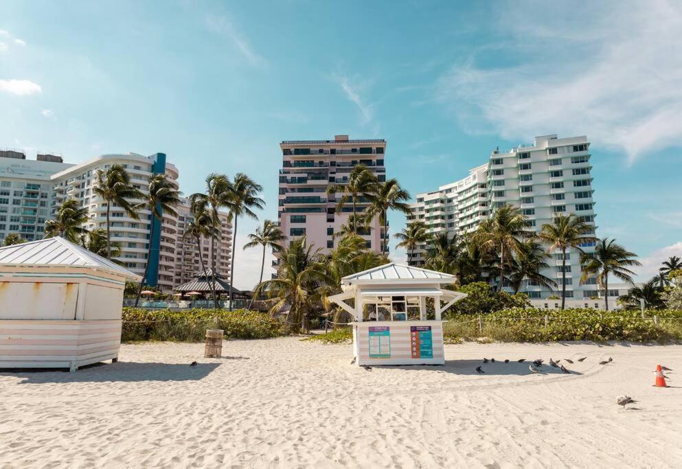 3 Bedroom Apt Ocean-Front Resort The Alexander Miami Beach Exterior foto